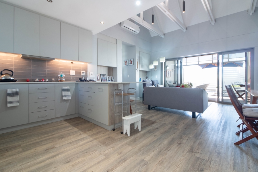 2 Bedroom Property for Sale in Plattekloof Western Cape